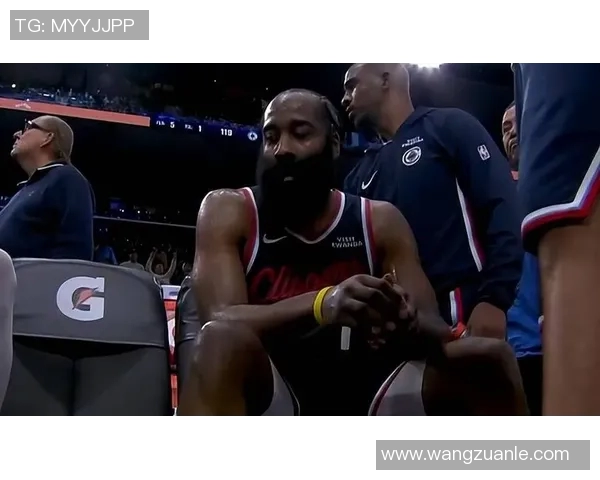 快船主场119-120惜败热火，小卡绝杀三分失手，哈登7失误埋祸根